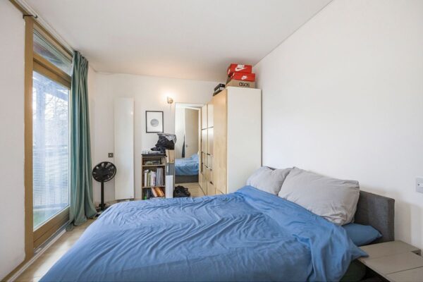 Becquerel Court, Greenwich, SE10