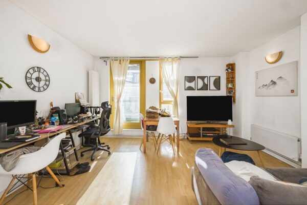 Becquerel Court, Greenwich, SE10