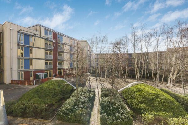 Becquerel Court, Greenwich, SE10