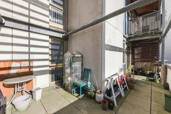 Becquerel Court, Greenwich, SE10