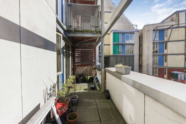 Becquerel Court, Greenwich, SE10