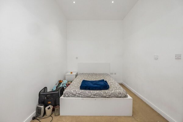 Violet Road, Bow, E3