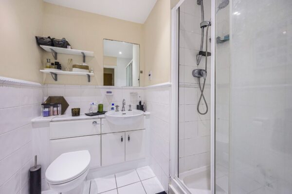 Boardwalk Place, Canary Wharf, E14