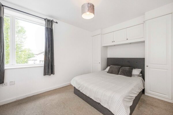 Frederic Court E14