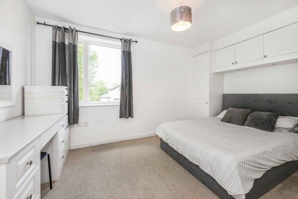 Frederic Court E14