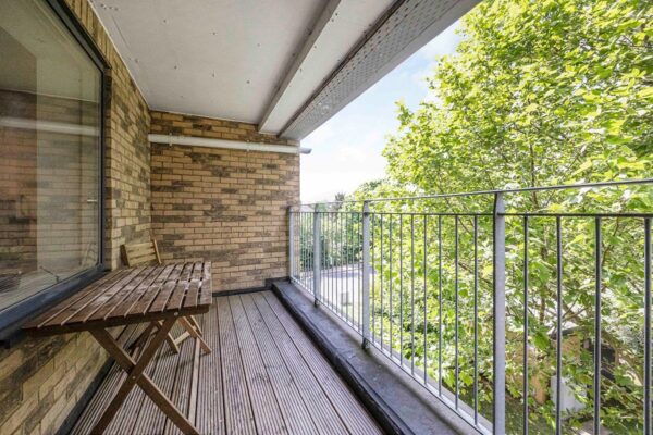 Frederic Court E14