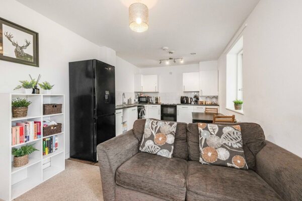 Frederic Court E14