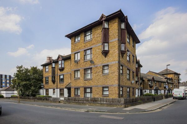 Longbridge Way, London