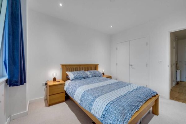 Guthrum Court, Galleons Reach, E16