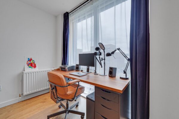 Guthrum Court, Galleons Reach, E16