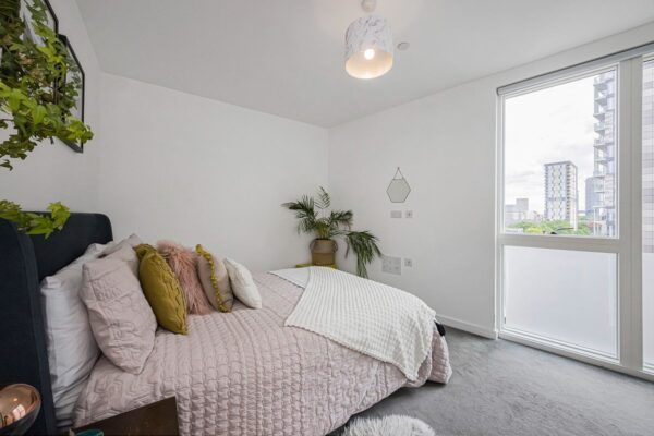 Lamington Heights, Madeira Street, London