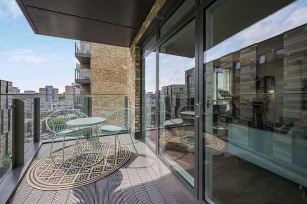Lamington Heights, Madeira Street, London