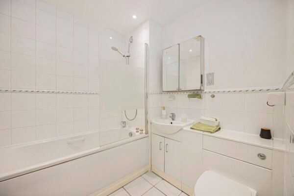 Berglen Court, Limehouse, E14
