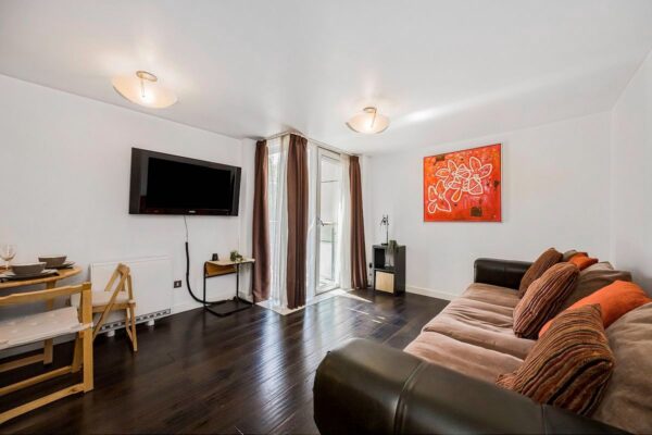 Berglen Court, Limehouse, E14