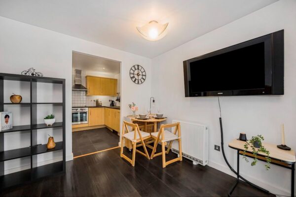 Berglen Court, Limehouse, E14