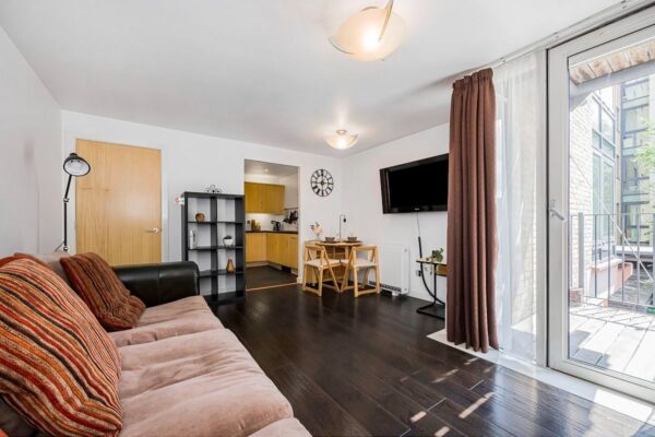 Berglen Court, Limehouse, E14