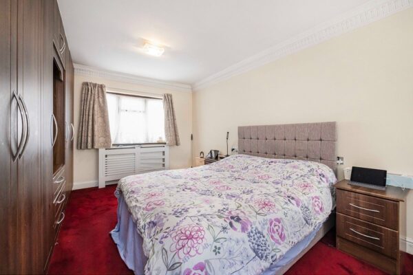 Peel Drive, Clayhall, IG5