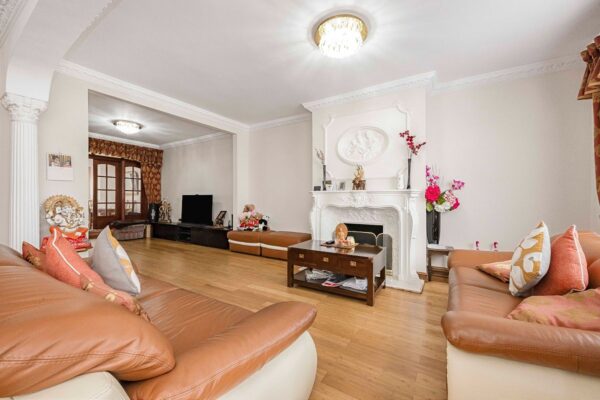 Peel Drive, Clayhall, IG5