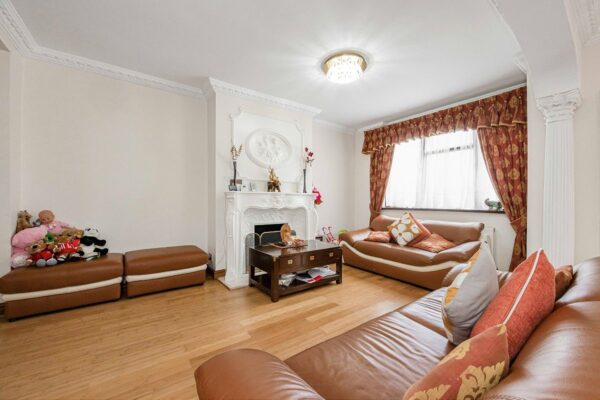 Peel Drive, Clayhall, IG5