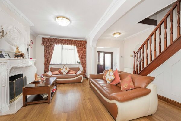Peel Drive, Clayhall, IG5