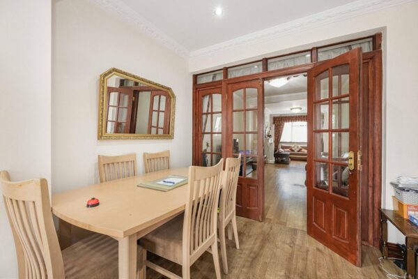 Peel Drive, Clayhall, IG5