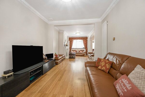 Peel Drive, Clayhall, IG5
