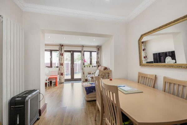 Peel Drive, Clayhall, IG5
