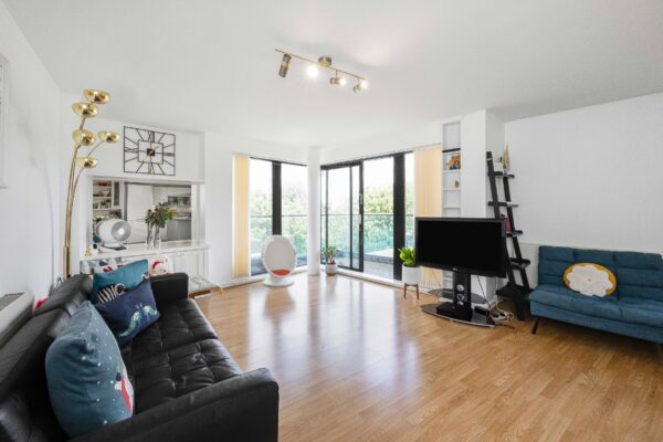 Douglas Path, Isle of Dogs, E14