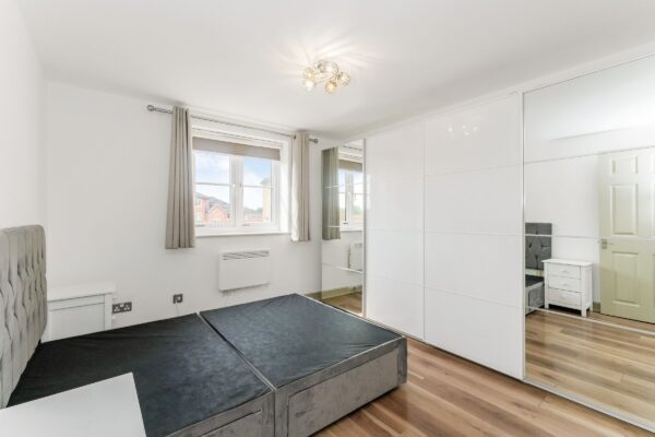 Wheat Sheaf Close, Isle of Dogs, E14