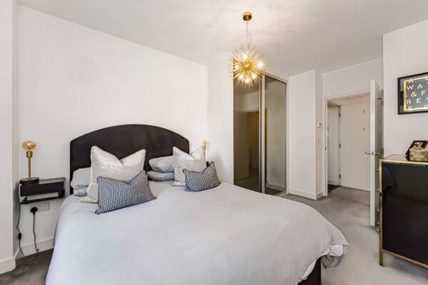 Collison Avenue, Barnet, EN5