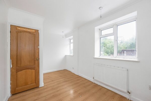 Brocket Way, Chigwell, IG7