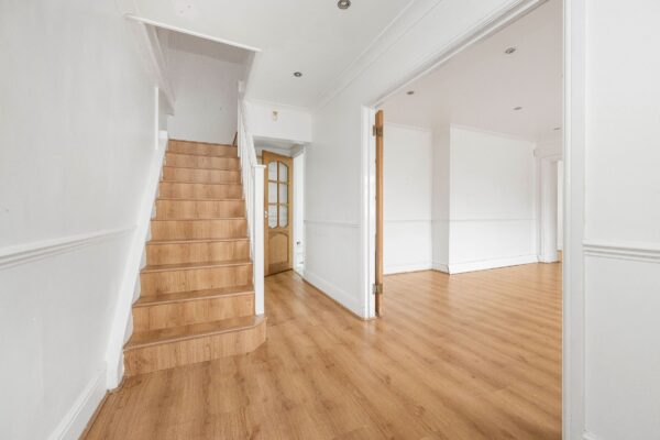 Brocket Way, Chigwell, IG7