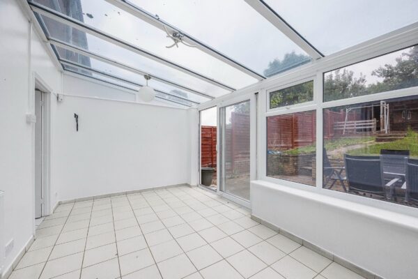 Brocket Way, Chigwell, IG7