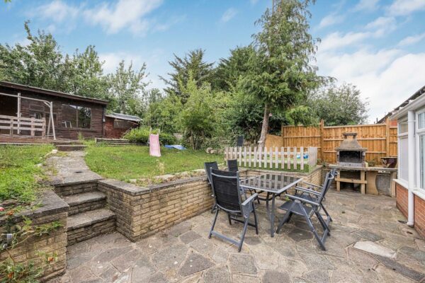 Brocket Way, Chigwell, IG7