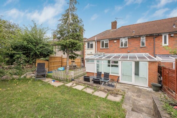 Brocket Way, Chigwell, IG7