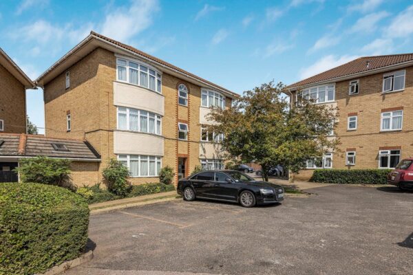 Catherine Court, Newbury Park, IG2