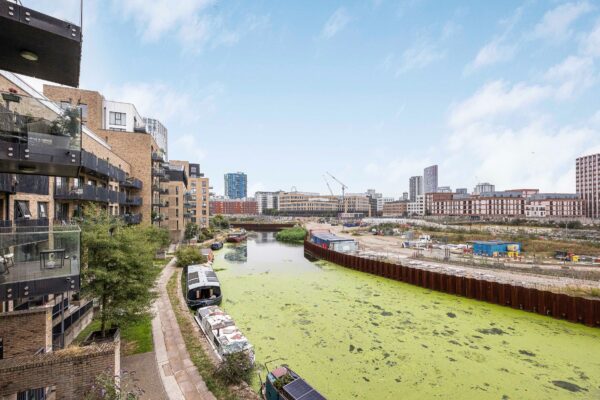 Fairway Court, Bow, E3