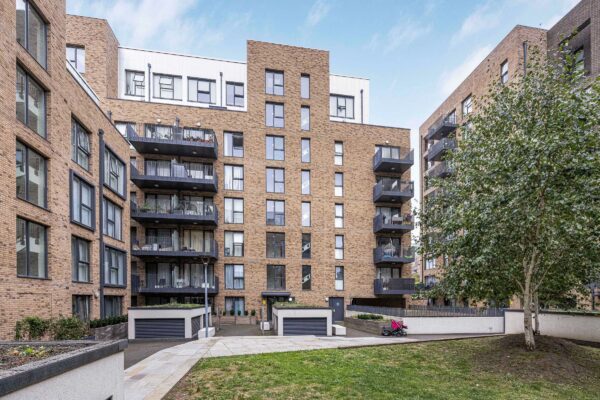 Fairway Court, Bow, E3