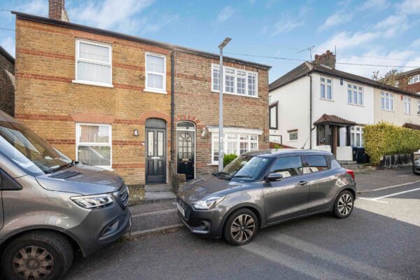 Gladstone Road, Buckhurst Hill, IG9