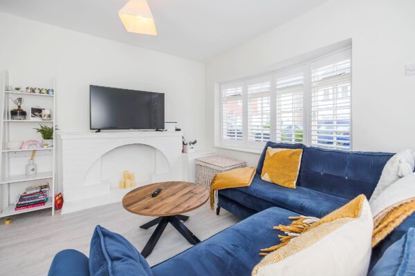 Gladstone Road, Buckhurst Hill, IG9