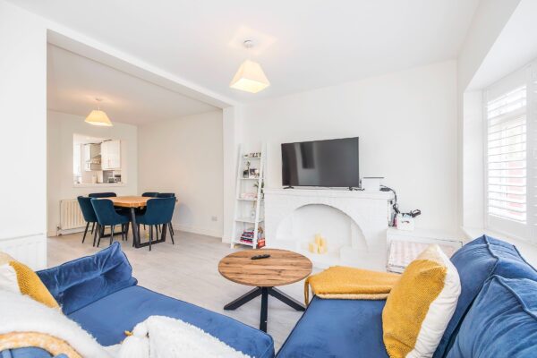 Gladstone Road, Buckhurst Hill, IG9