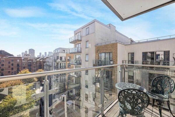 Sargasso Court, Bow, E3