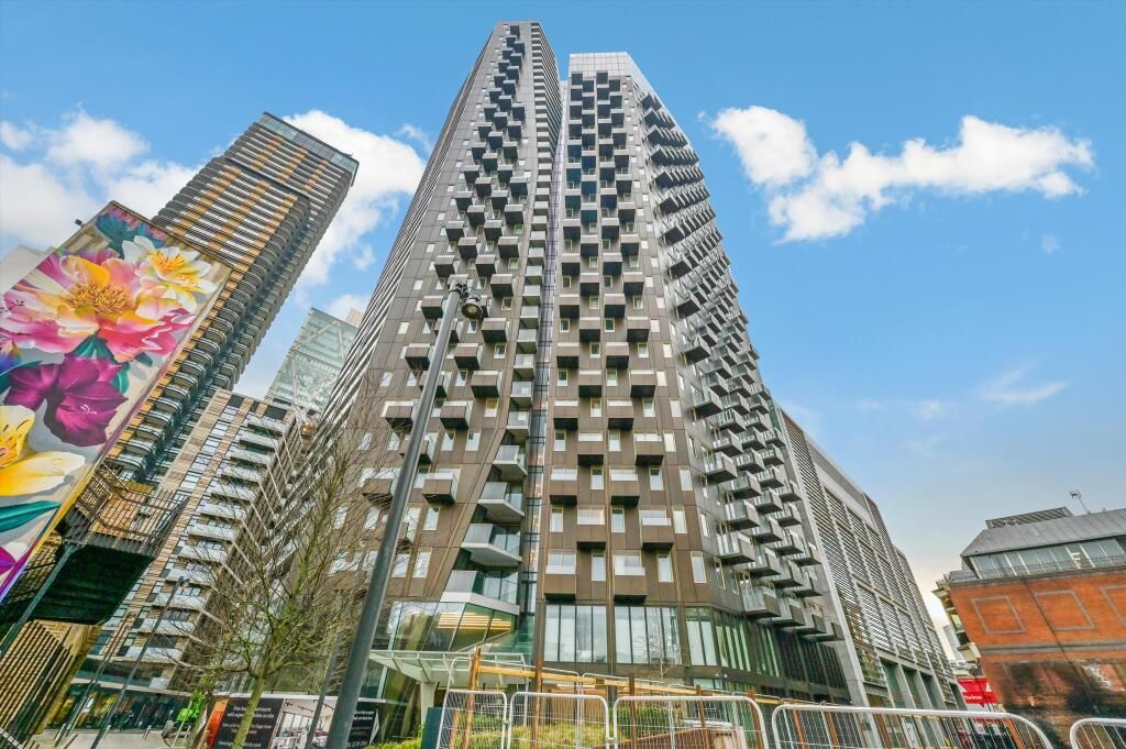 Stage Apartments, Shoreditch, EC2A