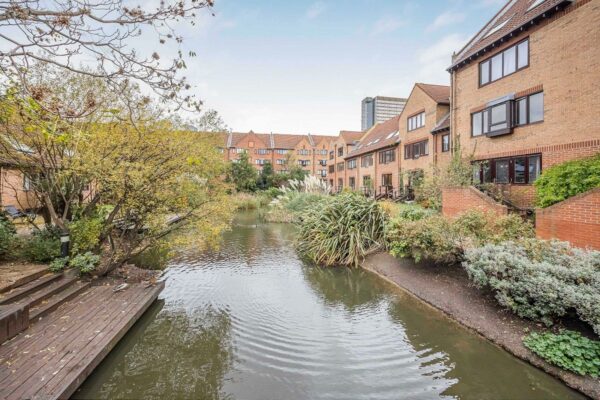 Leerdam Drive, Isle of Dogs, E14