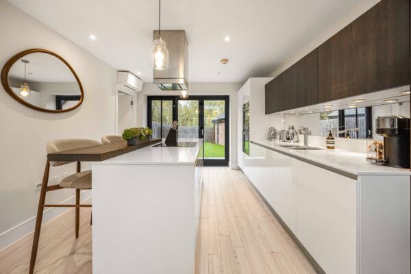 Park View, Chigwell,  IG7