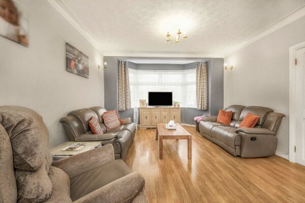 Bentley Drive, Ilford, IG2