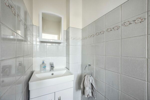 Bentley Drive, Ilford, IG2