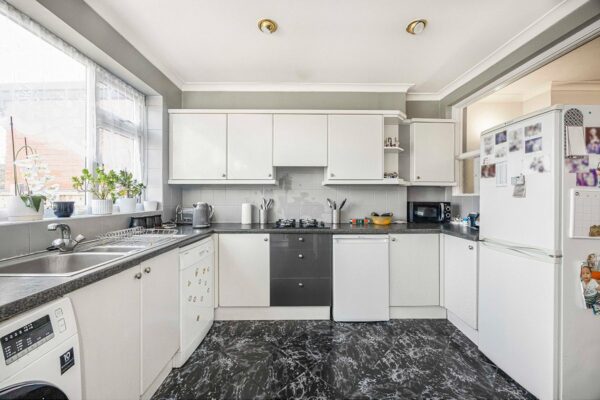 Bentley Drive, Ilford, IG2