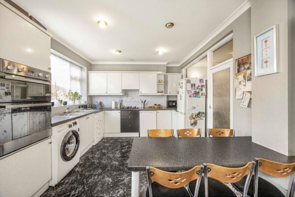 Bentley Drive, Ilford, IG2