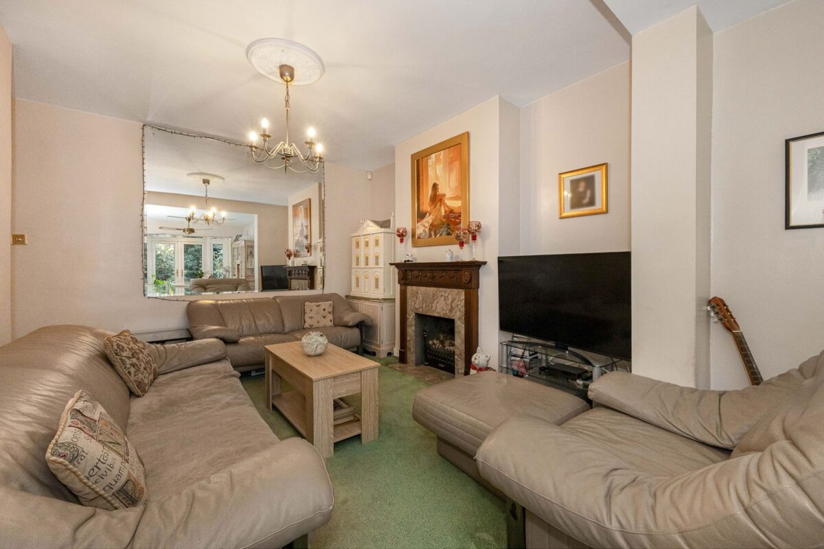 Glenthorne Gardens, Ilford, IG6